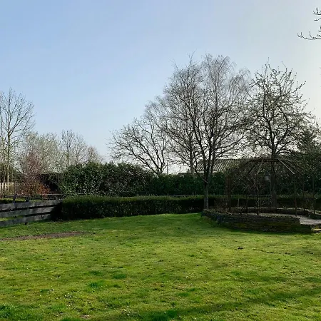 Luxe Vakantiewoning De Notenboom Appeltern