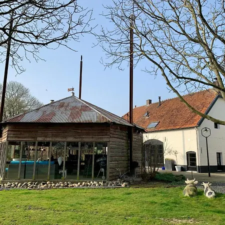 Luxe Vakantiewoning De Notenboom *