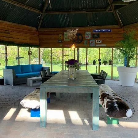 Luxe Vakantiewoning De Notenboom Casa de Férias Appeltern
